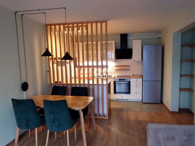 Okolice ul. Paryskiej 48,96 m², Wrocław
