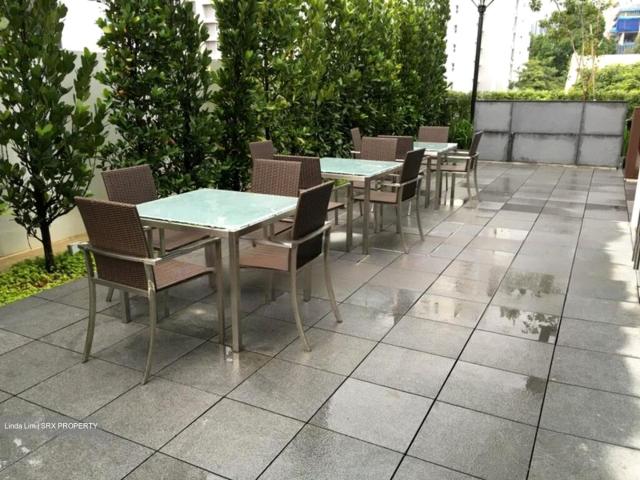 Okio D12, Apartment