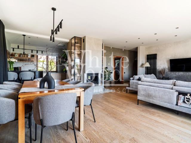 Okrężna 362,84 m², Mosty