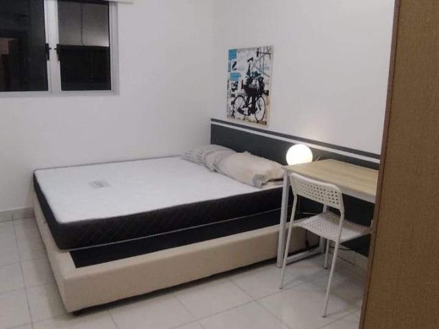 OKR, NEAR RAPID KL BUS, Residensi Riamas Premium ️ Medium Room Fully Furnished @ 10” Mattress Aircond