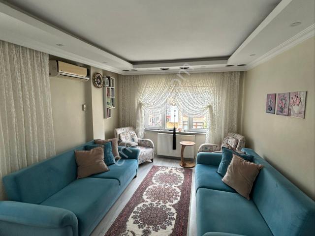 Okul Caddesi Üzeri Satılık 100m² Daire