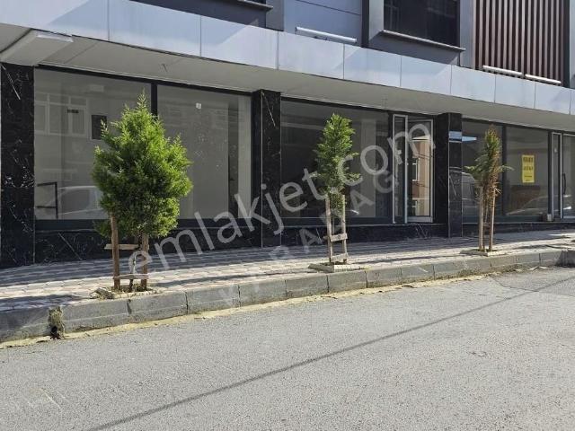 Okul Yolu Üzerinde 100m² Kiralık Dükkan