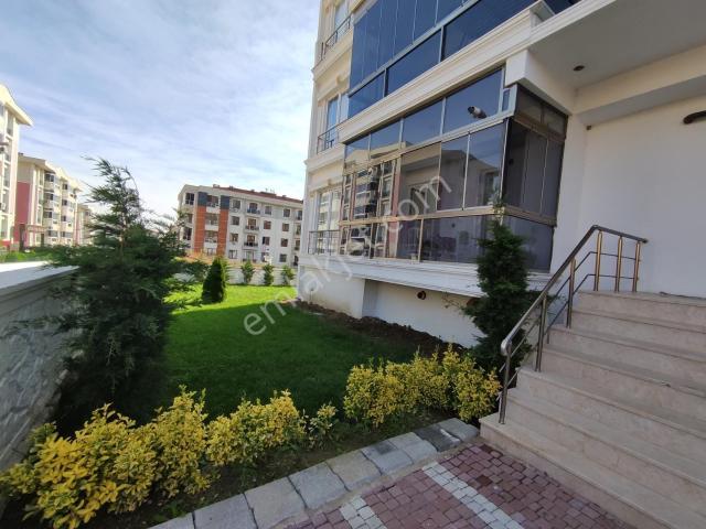 Okullar Bölgesinde Ayça'dan Kiralık 2+1 Deniz Manzaralı