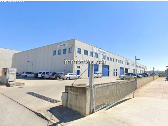 OKUPADA *NOS SE PUEDE VISITAR*2 NAVES INDUSTRIALES EN RIUDELLOTS DE LA SEVA