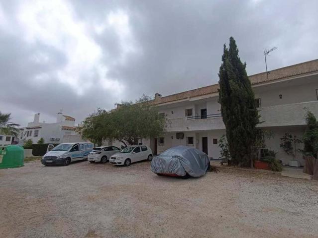 OKUPADO. Acogedor apartamento en Orihuela, Alicante con terraza