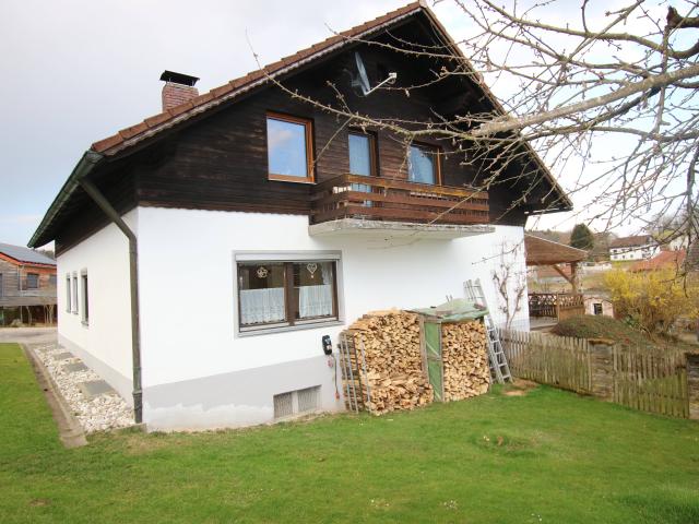 OH 120 25 Einfamilienwohnhaus in der Gemeinde Wald