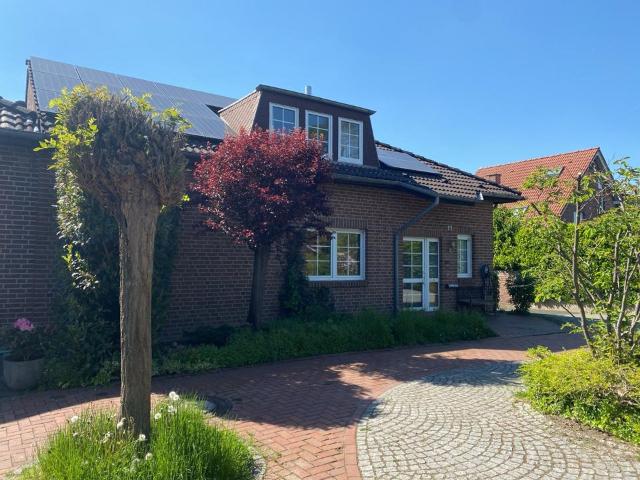 Ohne Makler! Einfamilienhaus mit PV Anlage in Meerbusch Osterath