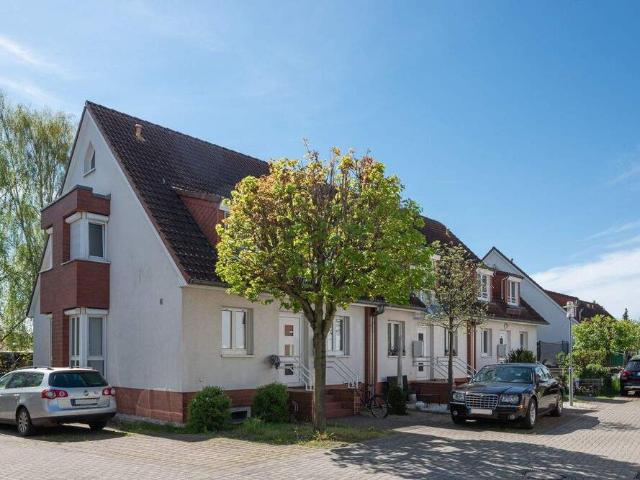 Ohne Käuferprovision! Vermietetes Reihenendhaus auf 3 Etagen. Direkt vom Eigentümer