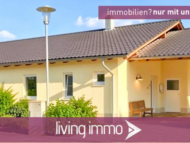 Ohne Umwege ins Eigenheim: Provisionsfreier Bungalow mit Fernblick und PV Anlage