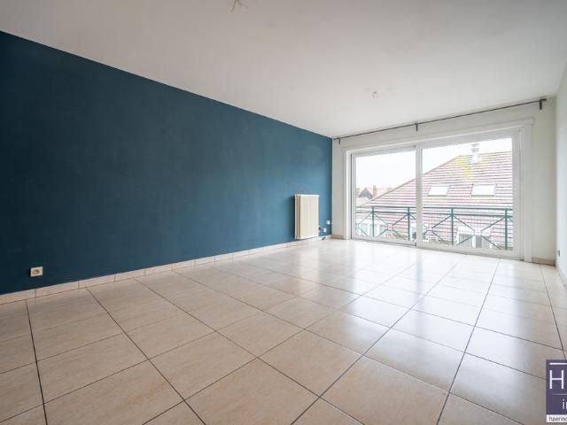 OOSTENDE Lichtrijk en ruim appartement te Konterdam