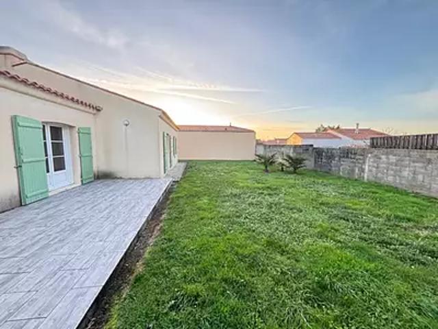 Olonne sur Mer 85340 Location maison 4 pièces t4 terrasse parking