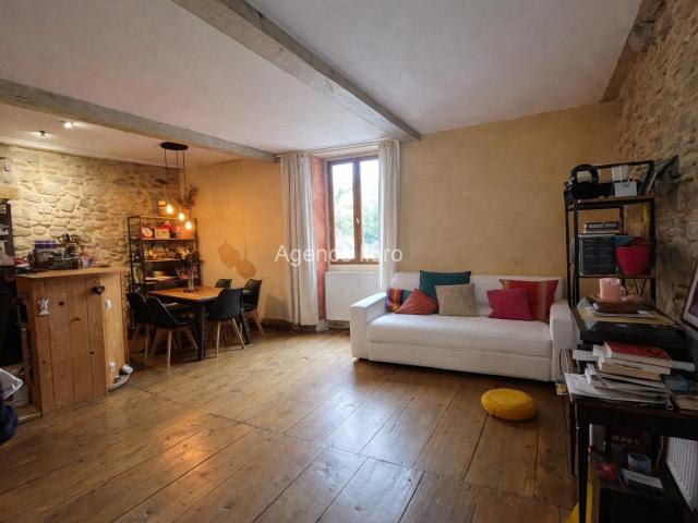 Oloron Centre Ville Bel Appartement T3 Au Charme De L' Anc. 93m² Oloron Sainte Marie
