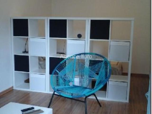 OLORON CENTRE VILLE STUDIO MEUBLE