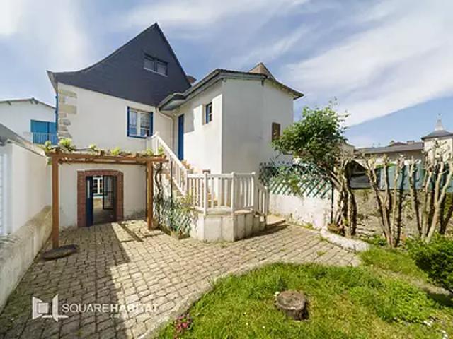 Oloron Sainte Marie 64400 Achat / Vente maison 6 pièces t6 au dernier étage