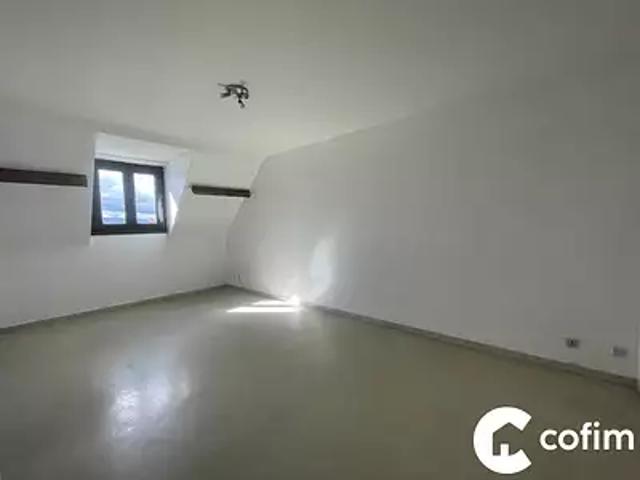 Oloron Sainte Marie 64400 Location appartement 3 pièces t3 parking