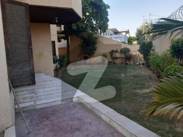 Old 500 Square Yard Bungalow Available For Sale DHA Phase 7