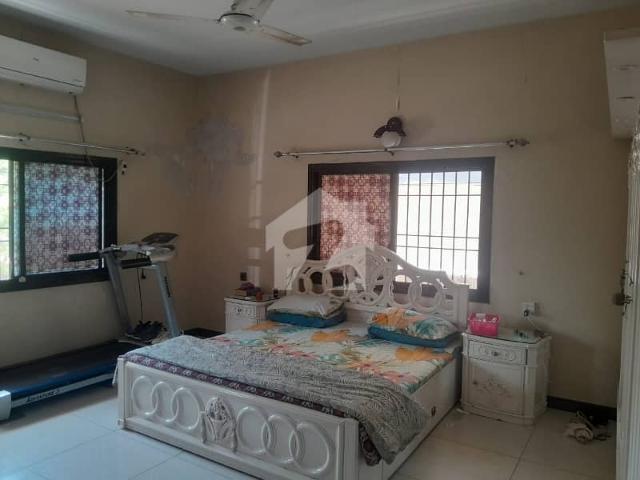 Old Demolished House Available For Sale