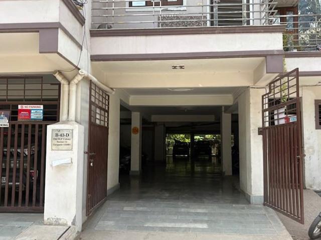 Old DLF Colony 3 Bedroom 1500 Sq. Ft. Apartment in Sector 14 Gurgaon Listing ID: #10409