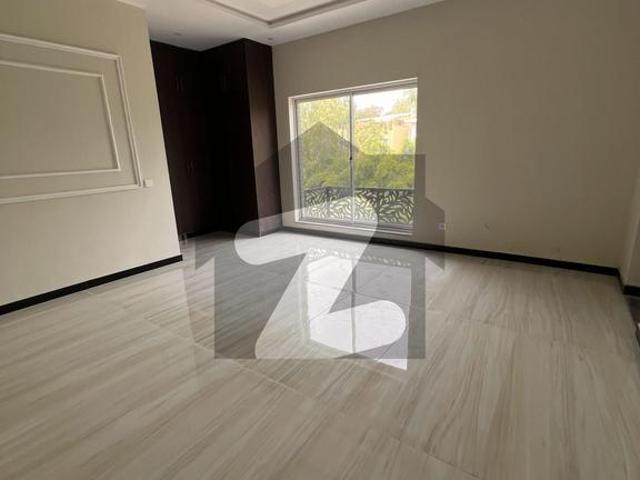 Old duplex house for sale sector f 10 investor rate good location f 10