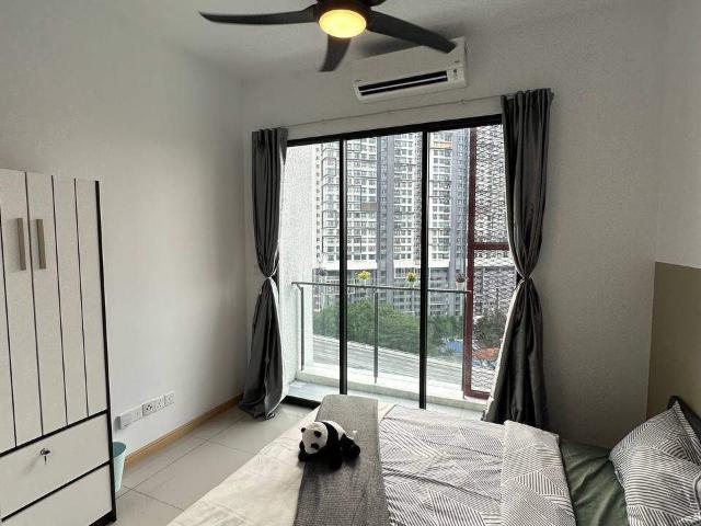 Old Klang Road middle room with balcony unblock view