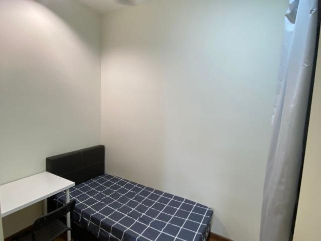 Old Klang Road SMALL room for rent_Petalz Residence