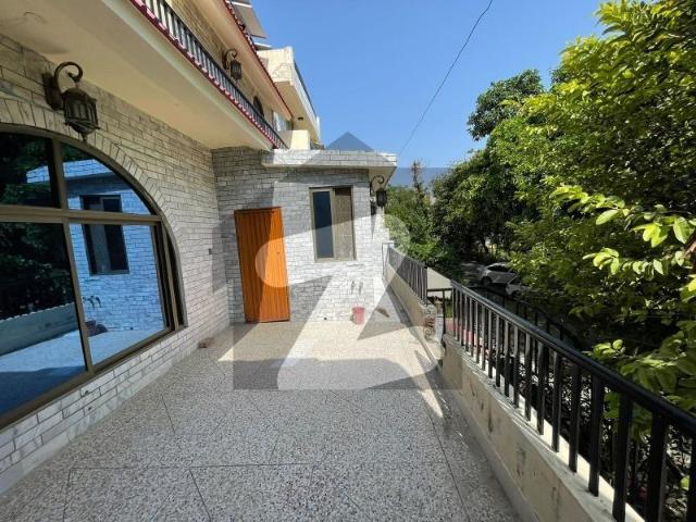 Old house for sale g 9/3