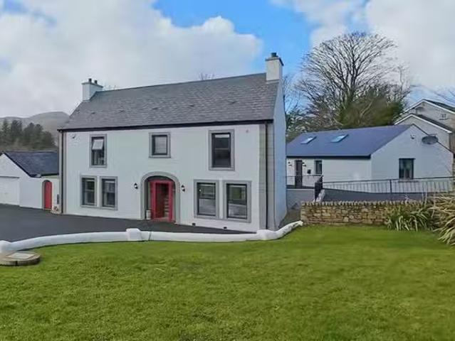 Old Parochial House & Annex, Cleagh, Clonmany, Co. Donegal, F9.