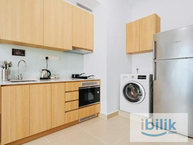 Olive Hill: Condo A/C Room, Car Driving at Bukit Serdang, Seri Kembangan