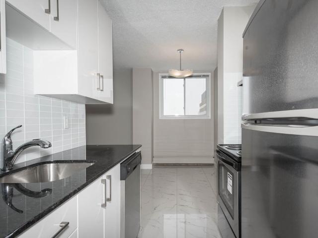 Oliver Tower 1 Bedroom Apartment for Rent at 12225 Stony Plain Rd Nw, Edmonton, AB T5N 2C2 Oliver