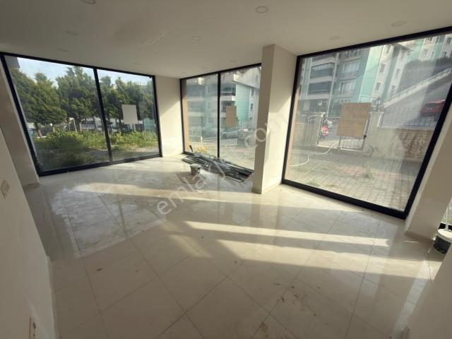 Olivium'dan Halitpaşa Mh'de 65m2 Satılık Dükkan