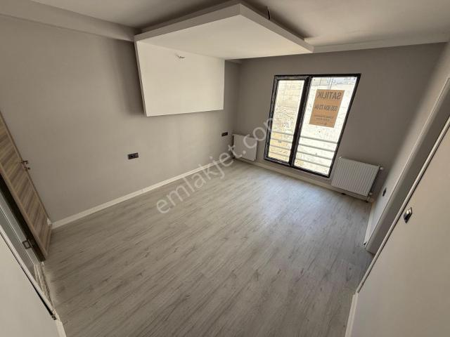 Olivium'dan Halitpaşa'da Kiralık Teraslı Dubleks 5+2 Sıfır Daire