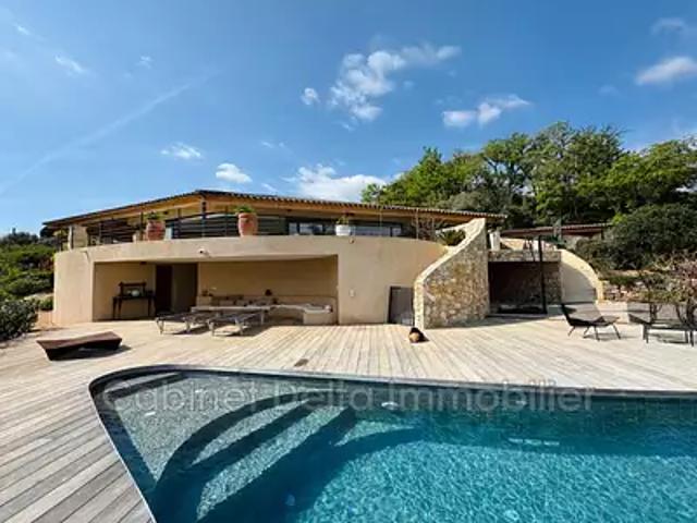 Ollioules 83190 Achat / Vente maison 5 pièces t5 piscine parking