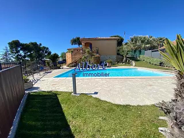 Ollioules 83190 Achat / Vente maison 6 pièces t6 au dernier étage terrasse