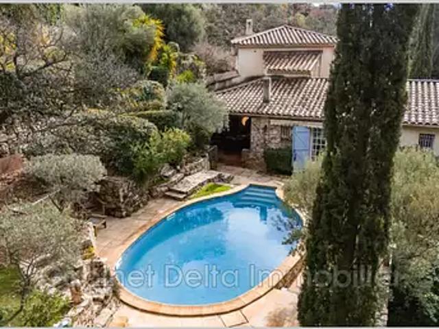 Ollioules 83190 Achat / Vente maison 6 pièces t6 piscine parking