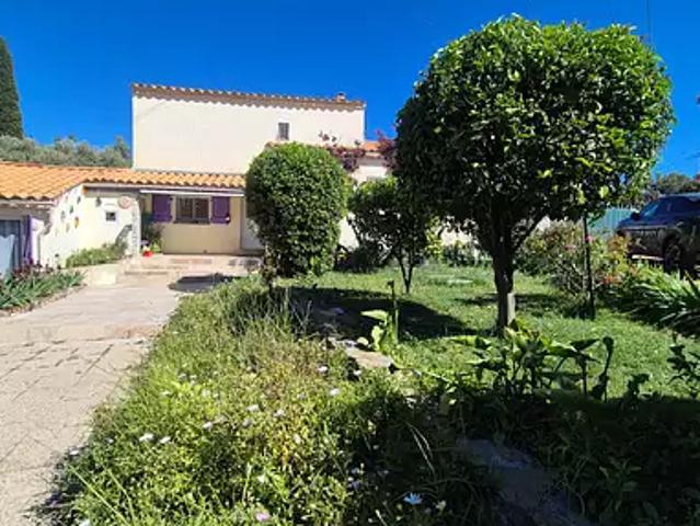 Ollioules 83190 Achat / Vente maison 8 pièces t8 au dernier étage