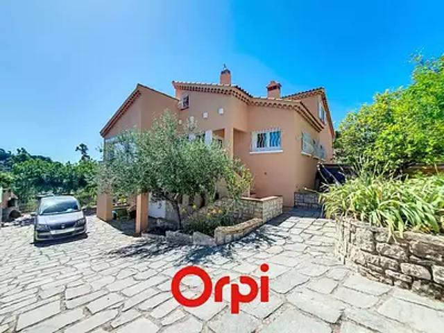 Ollioules 83190 Location appartement 5 pièces t5 jardin terrasse