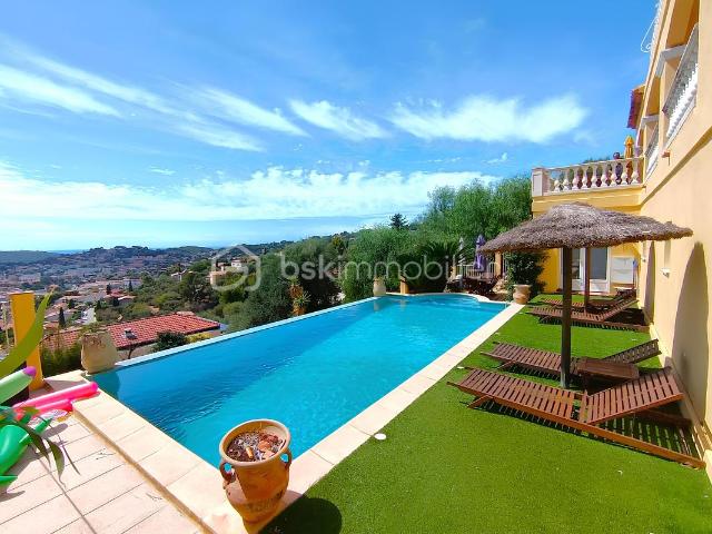 OLLIOULES LA COURTINE – Villa avec vue panoramique, piscine à débordement et appartement indépendant