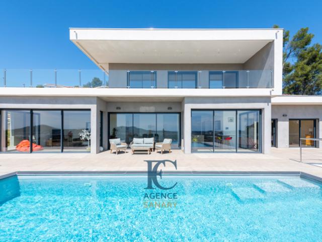 Ollioules, Maison contemporaine 245 m2, vue mer
