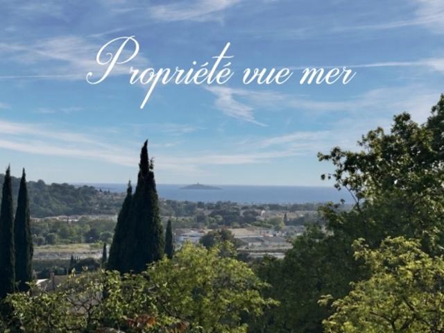 Ollioules, proche de Sanary sur Mer, villa de 230 m² + 185 m² de dépendances, sur plus d'un hectare