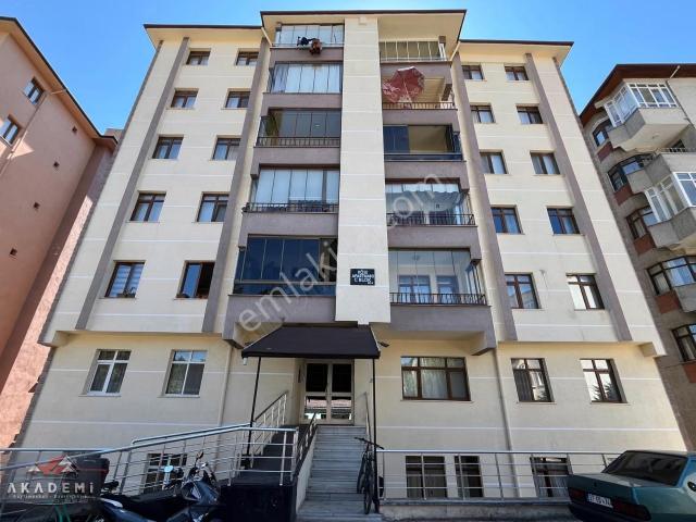 Olukbaşında Anadolu Hastanesi Yanı | 150 M² Geniş 3+1 Kiralık
