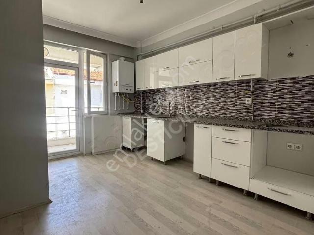Om Esenli Yakını Satılık 3+1 Dublex Daire
