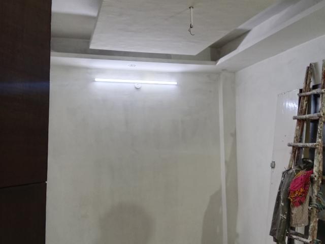 Om Sai Properties Mayur Vihar i 2.5 Bedroom 700 Sq. Ft. Builder Floor in Pandav Nagar Delhi Listing ID: #10334