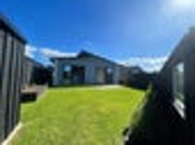 Omokoroa, 3 bedrooms, $650 pw