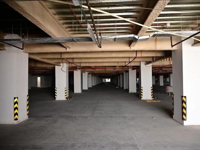 Omaxe Chandni Chowk Commercial Shop 100 Sq. Ft. in Chandni Chowk Delhi Listing ID: #9036
