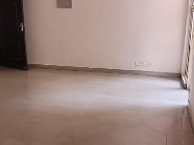 Omex Tower 3.5 Bedroom 1680 Sq. Ft. Builder Floor in Sector 107 Noida Listing ID: #9664