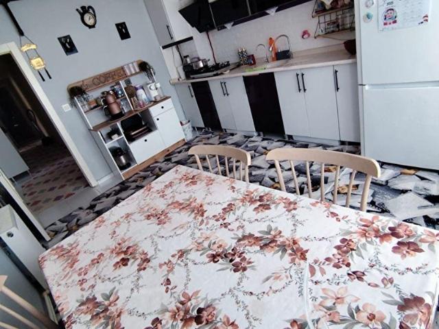 ÖMER OKHAN GAYRİMENKUL'DEN SİNCAN YENİKENT TE DE SATILIK 3+1 DAİRE