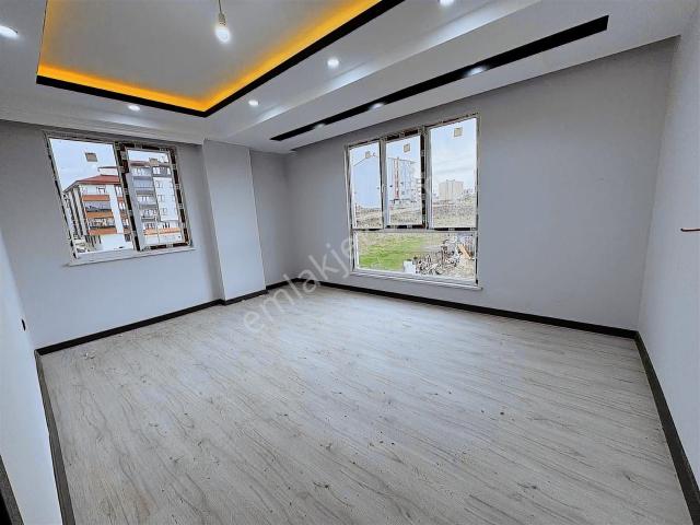 Ömer Halis Demir Mah Satılık 2+1 Arakat Yerden Isıtmalı