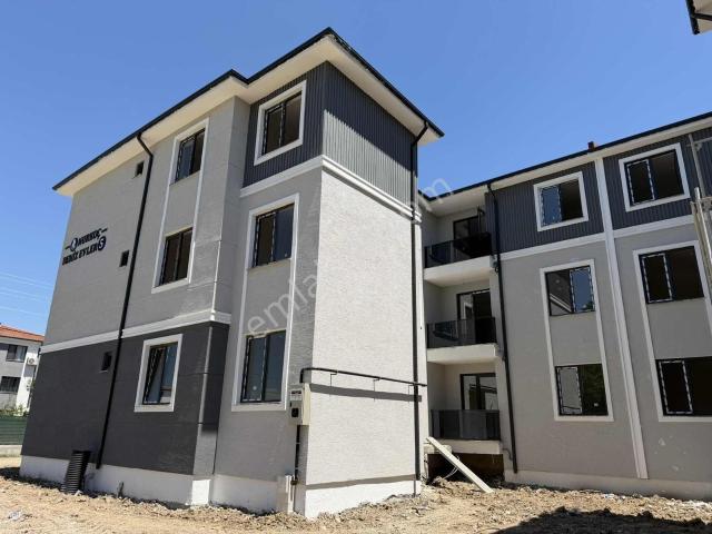Ömer İnan Remax Hür 2+1 Satılık Fırsat Sıfır Daire