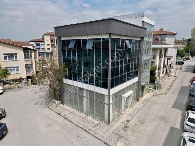 Ömer İnan Remax Hür Semerciler Mah Fırsat Satılık Ofisler 45m2