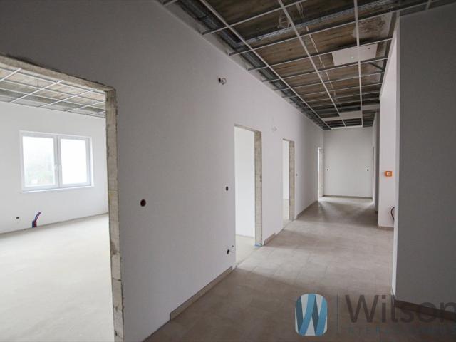 Nowoczesny lokal usługowo biurowy 220 m2 z dużym parkingiem